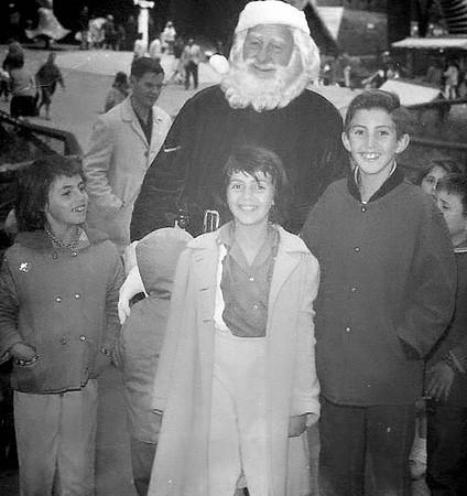 Arnold Santas Village